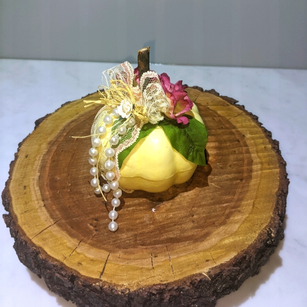 Shabby Chic Pumpkin / Cinderella Pumpkin / Handmade Pumpkin